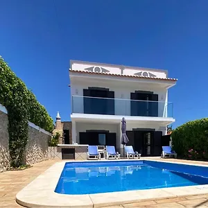 Vivenda Silvestre Family House Albufeira